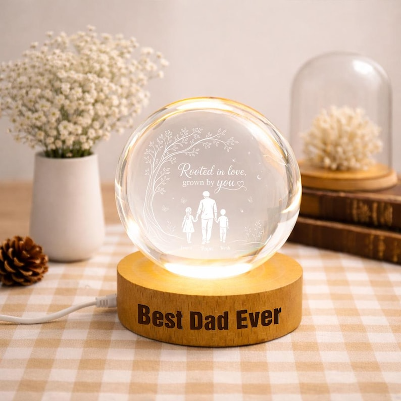 Personalized Dad Crystal Ball Night Light, Custom Family Engraved LED Lamp, Father’s Day Gift from Kids, Best Dad Ever Keepsake Decor